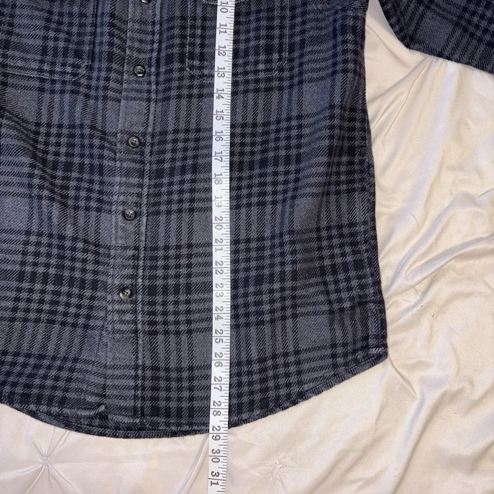 ORVIS Flannel Shirt Mens Medium Gray Plaid Long Sleeve Button Up Outdoor Casual